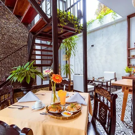 Hoi An Gravel Pool Villa & Spa-3